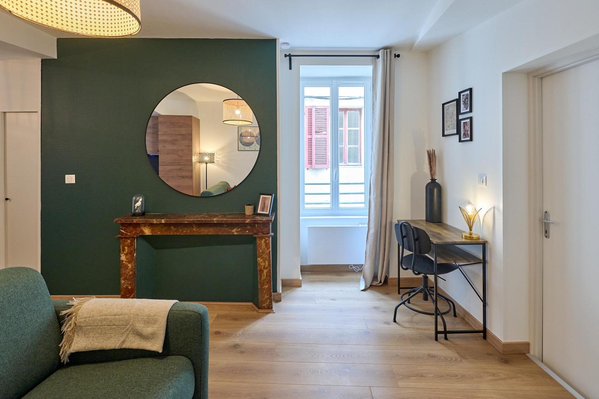 Le Oliva Chez Les M By Primo Conciergerie Lejlighed Nevers Eksteriør billede